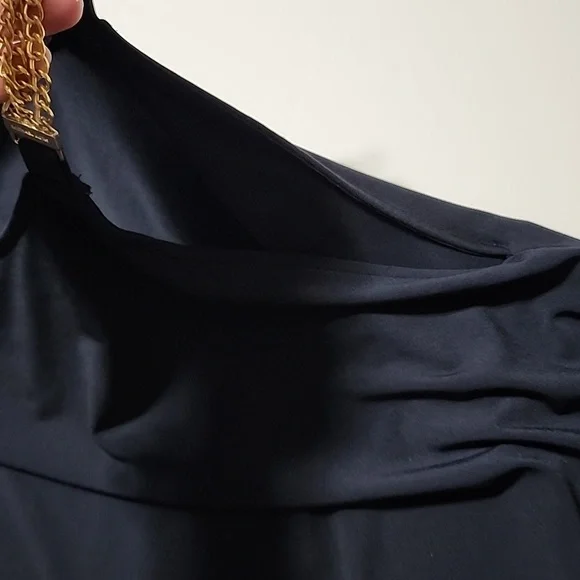 Michael Kors Cold Shoulder With Gold Chain Strap. 3/4 Sleeves. Size L - Picture 10 of 14